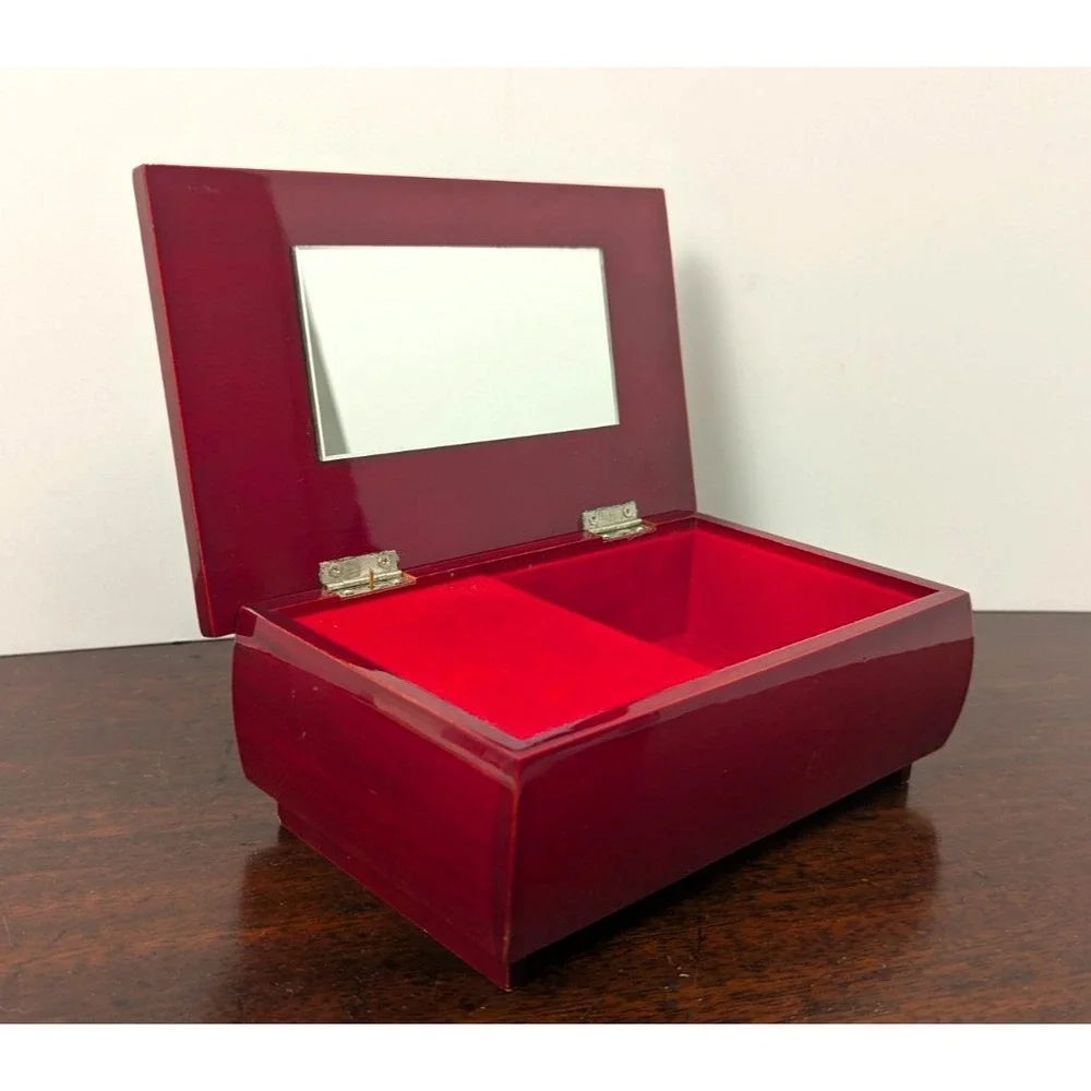 Vintage Westland Co Japan Red Lacquer Musical Jewelry Box Floral Cart Evergreen
